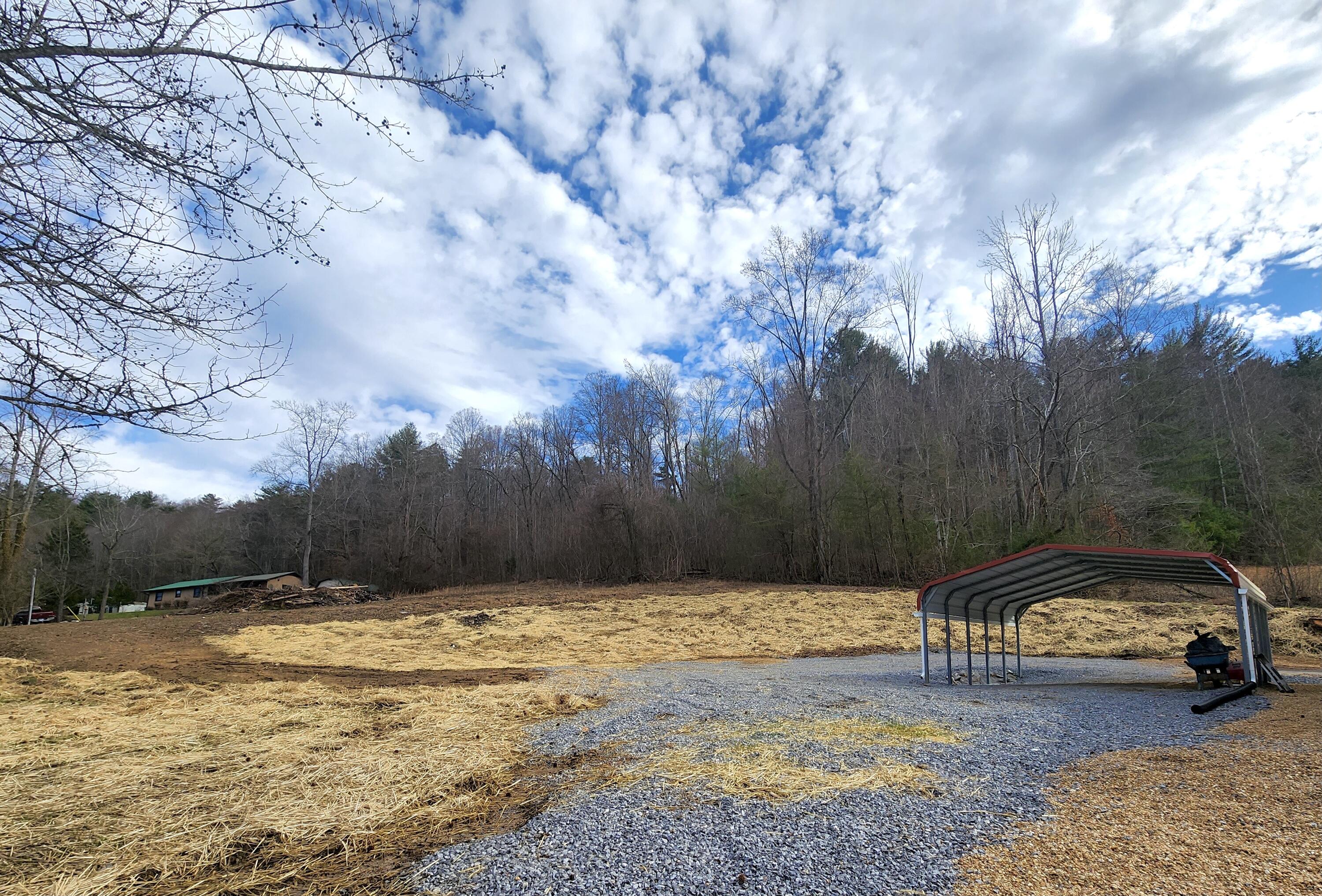 107 Masters Street Erwin, TN 37650 - Photo 10 of 43 3EAF1275-62EC-4E4D-847F-7AC4502C164A