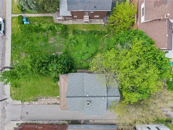 $184,900 | 1810 Niagara Street, Niagara Falls, NY 14303