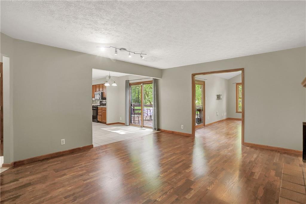 7631 Lippincott Way Indianapolis, IN 46268 - Photo 15 of 53