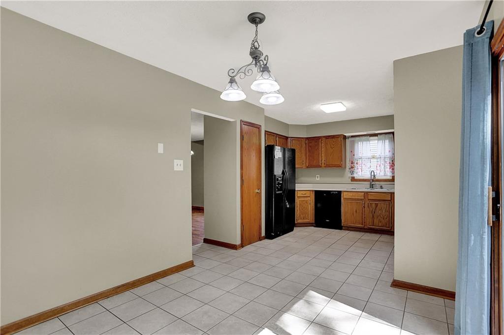 7631 Lippincott Way Indianapolis, IN 46268 - Photo 18 of 53