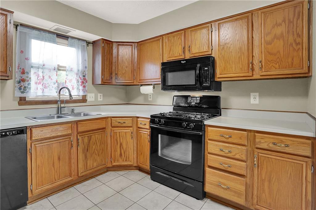 7631 Lippincott Way Indianapolis, IN 46268 - Photo 22 of 53