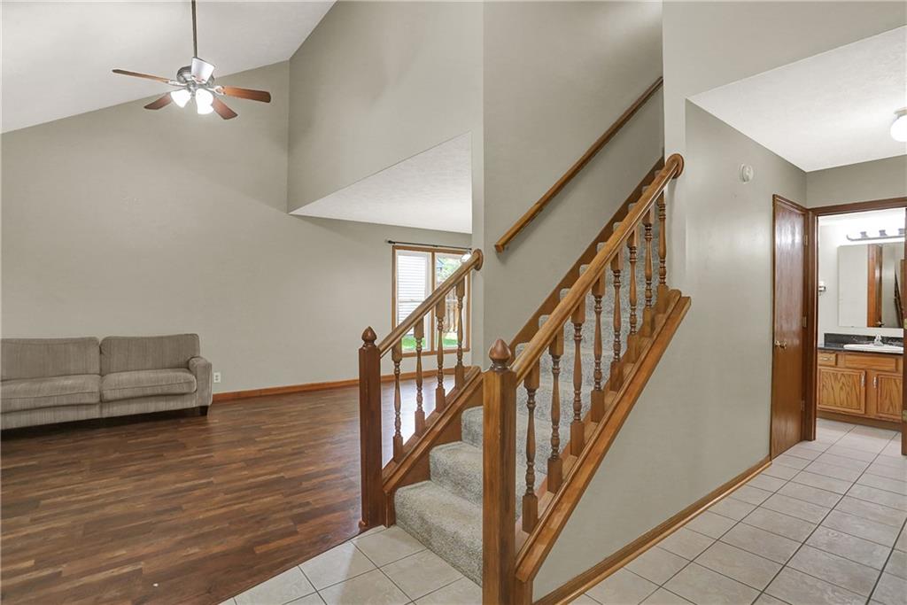 7631 Lippincott Way Indianapolis, IN 46268 - Photo 4 of 53