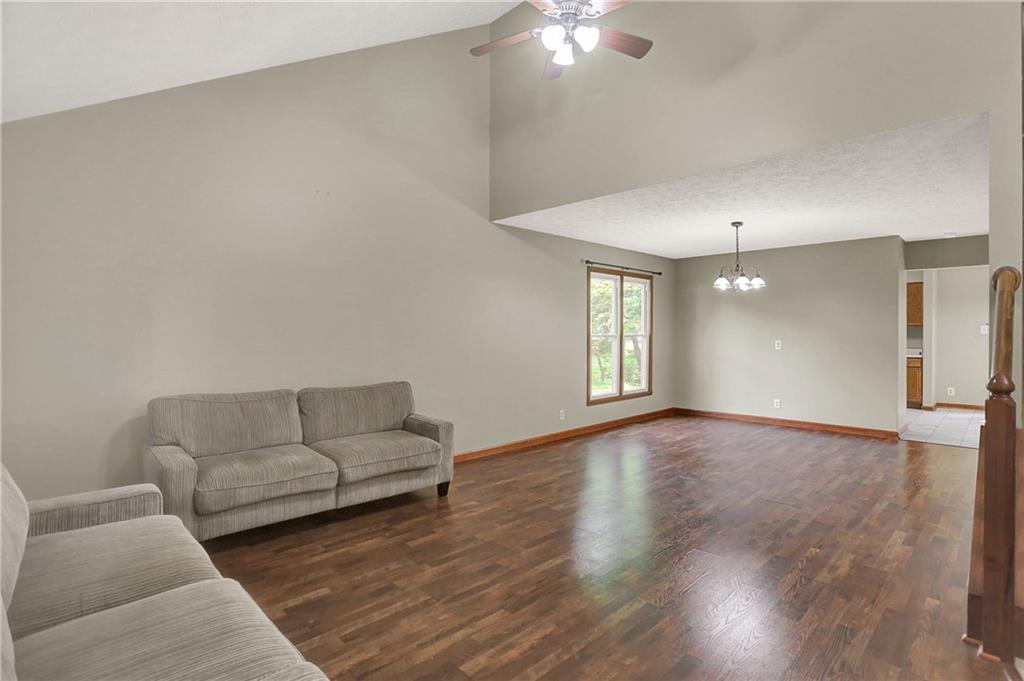 7631 Lippincott Way Indianapolis, IN 46268 - Photo 6 of 53