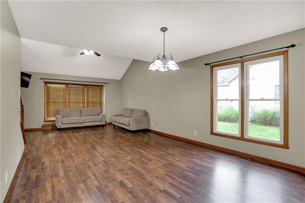 7631 Lippincott Way Indianapolis, IN 46268 - Photo 9 of 53