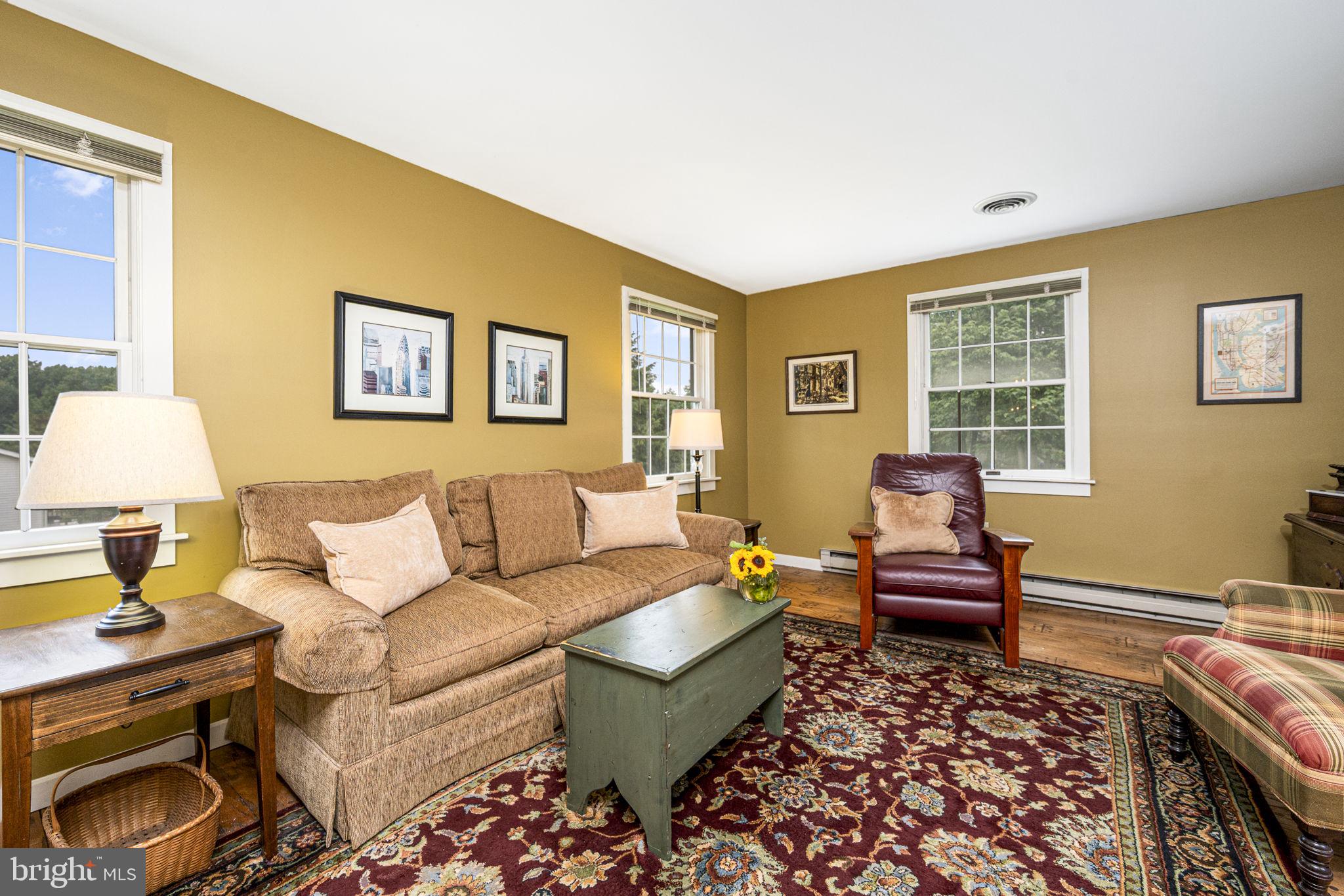 161 Tweed Road Oxford, PA 19363 - Photo 8 of 36 Gallery Image 8