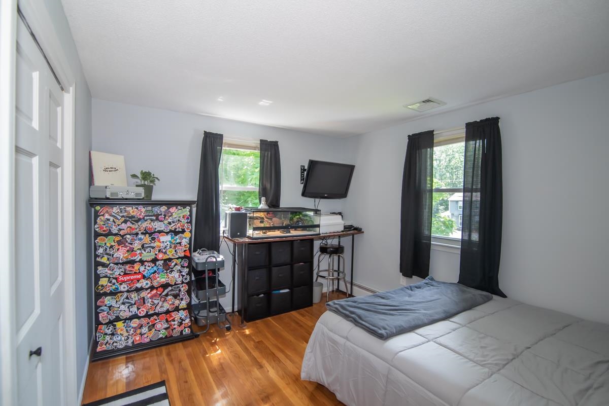 4 Thomas Street Windham, NH 03087 - Photo 14 of 32