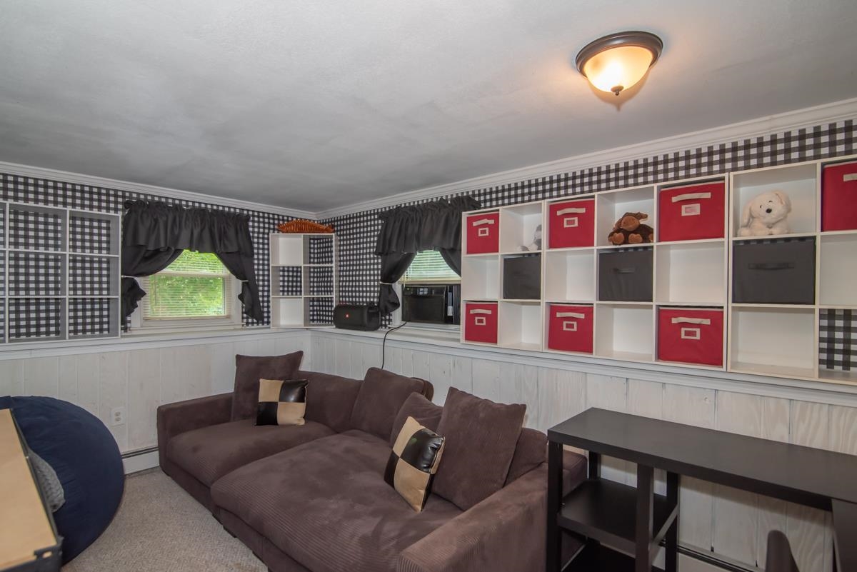 4 Thomas Street Windham, NH 03087 - Photo 18 of 32