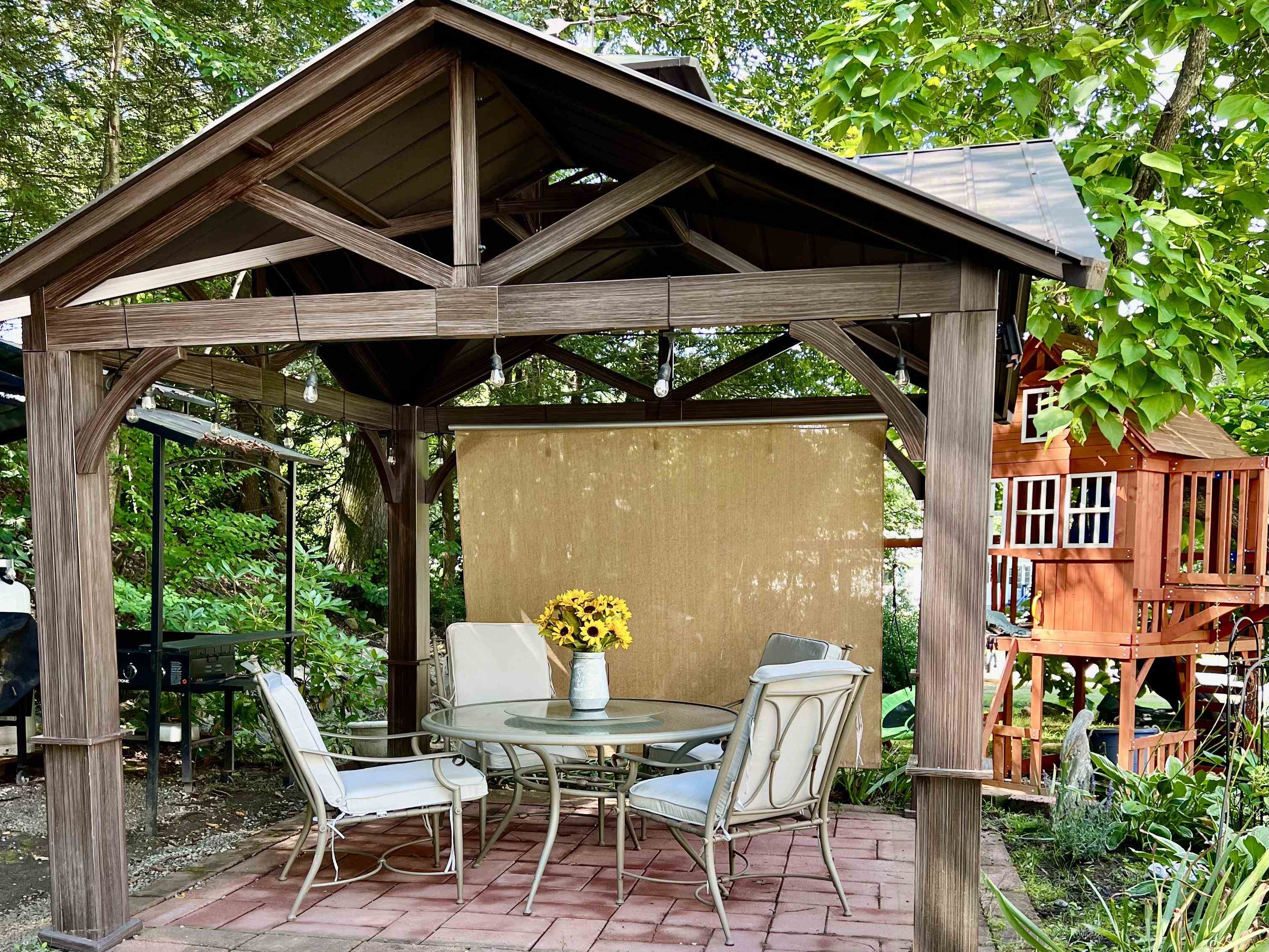 4 Thomas Street Windham, NH 03087 - Photo 25 of 32