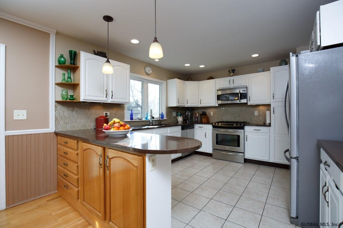 12 Malpass Road Guilderland, NY 12203 - Photo 14 of 51 Photo 14