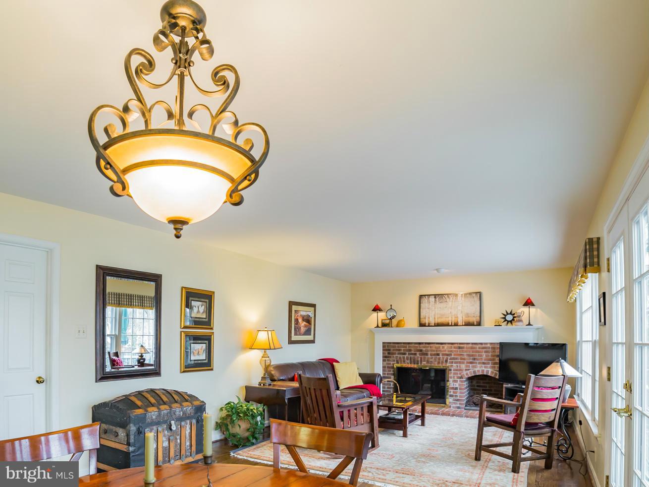 11606 Deer Forest Road Reston, VA 20194 - Photo 5 of 30 Family Room