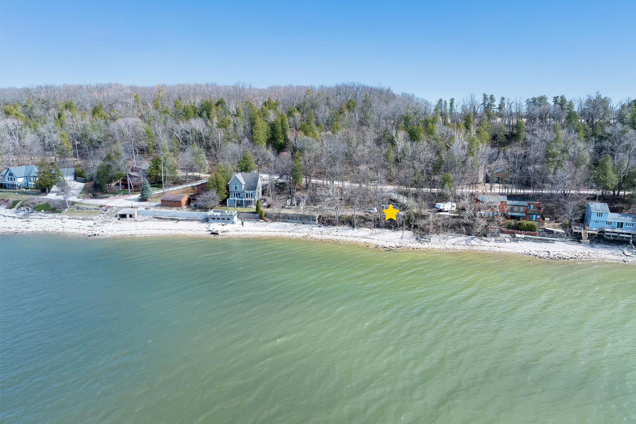 5341 Edgewater Beach Road Green Bay, WI 54311 - Photo 5 of 23