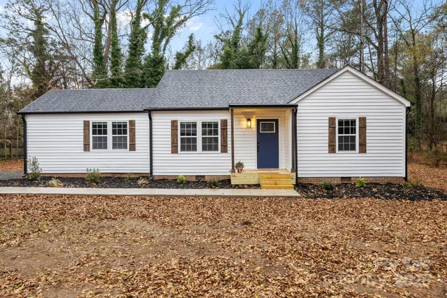 $249,990 | 519 North Main Street, Mount Gilead, NC 27306