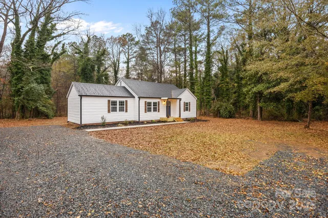 $249,990 | 519 North Main Street, Mount Gilead, NC 27306