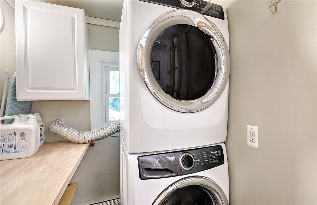 1216 East Main Road Middletown, RI 02842 - Photo 23 of 26