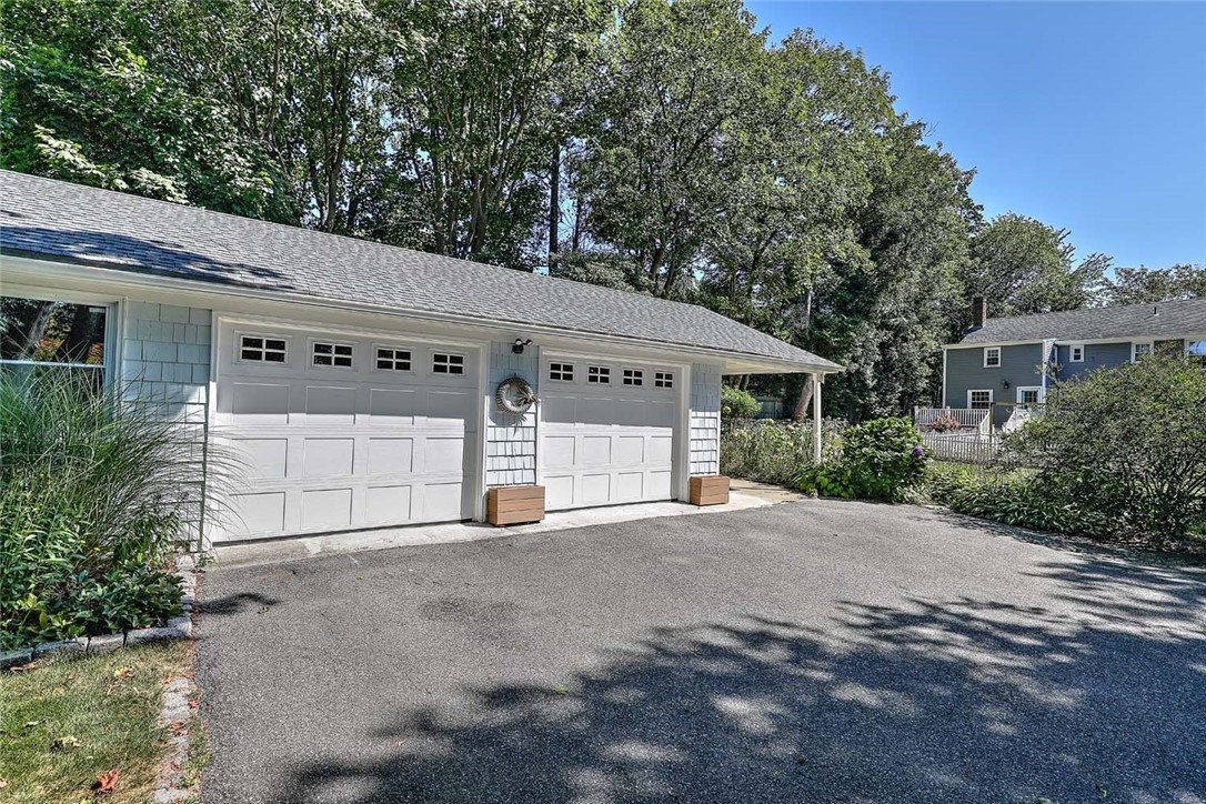 1216 East Main Road Middletown, RI 02842 - Photo 26 of 26