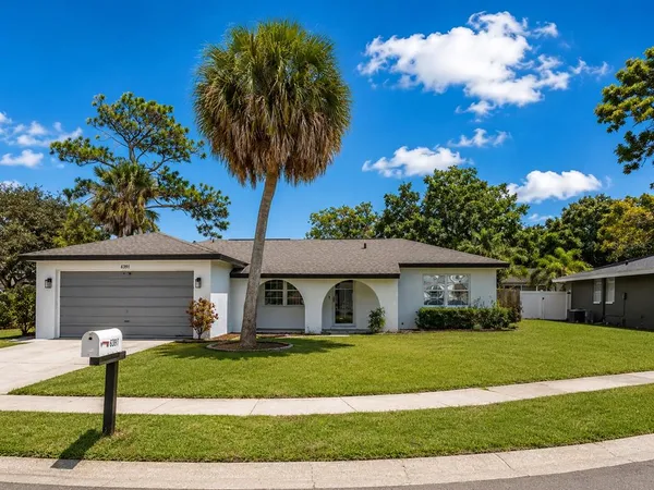 $2,700 | 6391 68th Lane, Pinellas Park, FL 33781