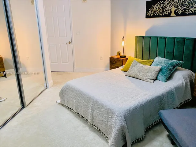 $4,250 | 231 Riverside Drive, Unit 510, Daytona Beach, FL 32117