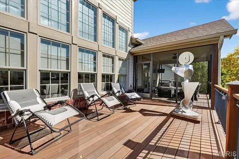 $1,750,000 | 295 Meadowbrook Country Club Way, Ballwin, MO 63011