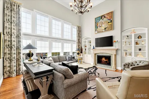 $1,750,000 | 295 Meadowbrook Country Club Way, Ballwin, MO 63011