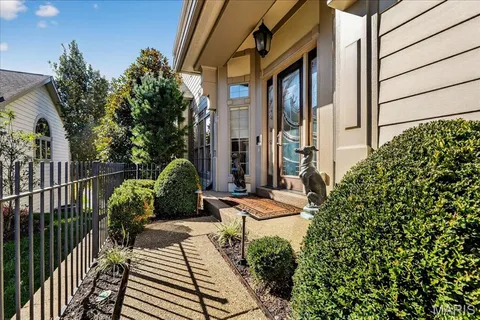 $1,750,000 | 295 Meadowbrook Country Club Way, Ballwin, MO 63011