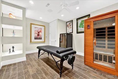 $1,750,000 | 295 Meadowbrook Country Club Way, Ballwin, MO 63011