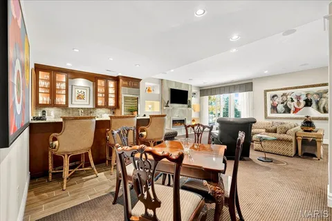 $1,750,000 | 295 Meadowbrook Country Club Way, Ballwin, MO 63011