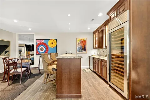 $1,750,000 | 295 Meadowbrook Country Club Way, Ballwin, MO 63011