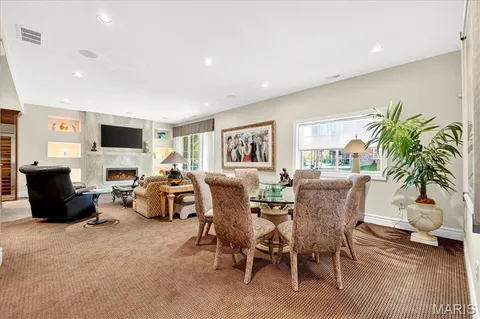 $1,750,000 | 295 Meadowbrook Country Club Way, Ballwin, MO 63011