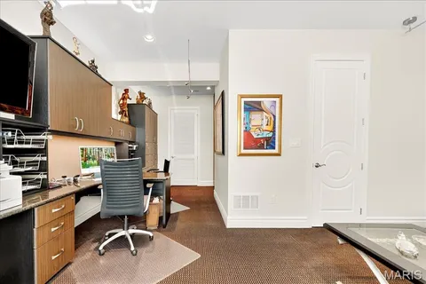 $1,750,000 | 295 Meadowbrook Country Club Way, Ballwin, MO 63011