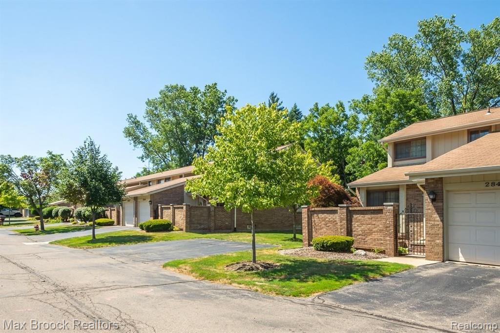 2844 Trailwood Drive Rochester Hills, MI 48309 - Photo 29 of 31