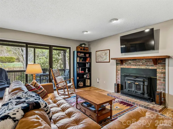 $395,000 | 23 Gold Finch Court, Brevard, NC 28712