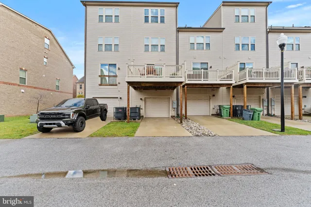 a view of outdoor space yard and patio