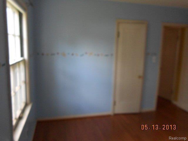 2183 Hawthorne Road Grosse Pointe, MI 48236 - Photo 11 of 16 2013-05-13 15.12.53.jpg