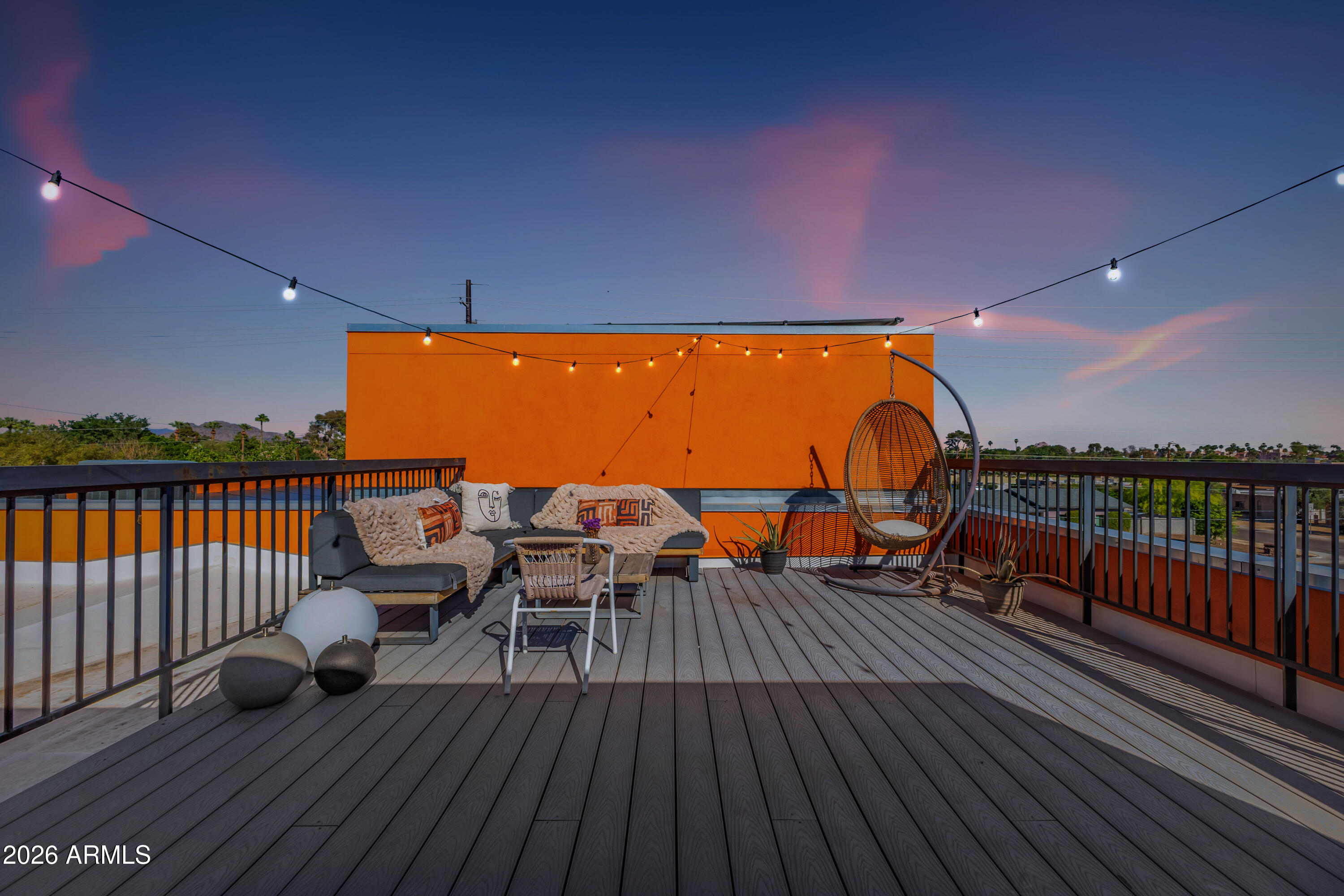 2740 East Roma Avenue Phoenix, AZ 85016 - Photo 45 of 55 loft twilight