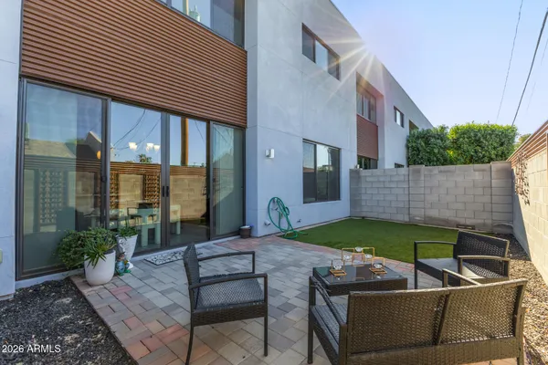 $700,000 | 2740 East Roma Avenue, Phoenix, AZ 85016