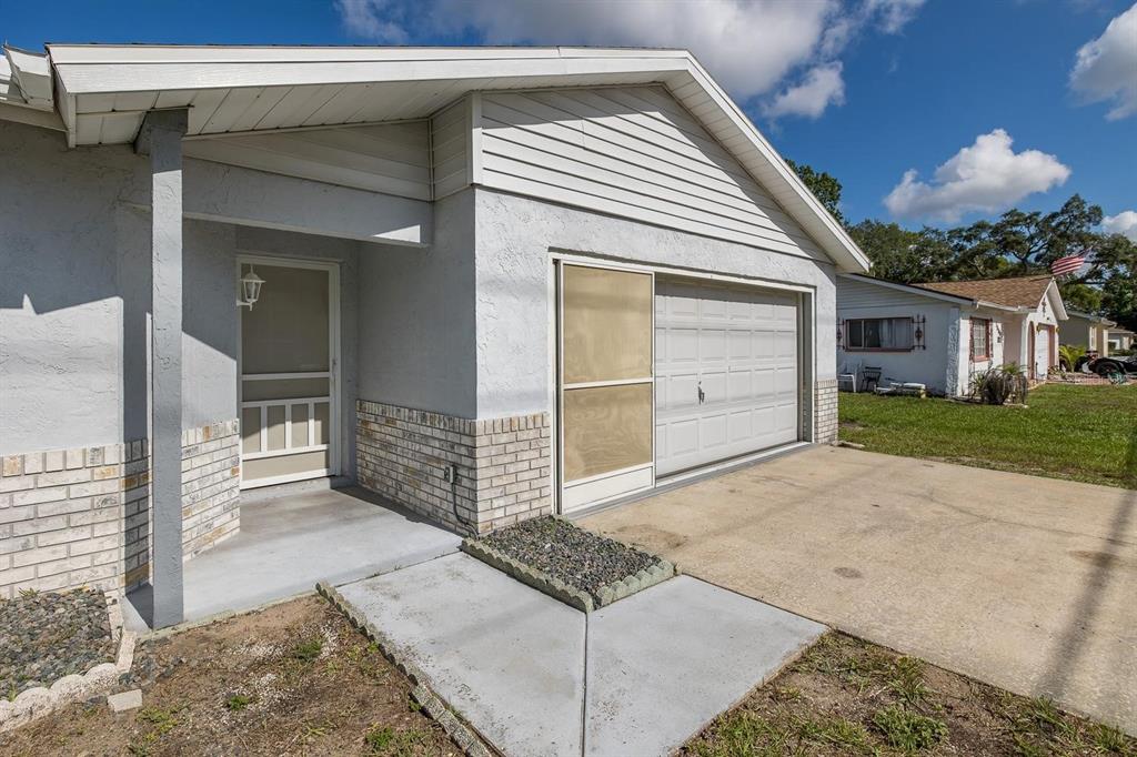 1525 Bishop Road Spring Hill, FL 34608 - Photo 10 of 65