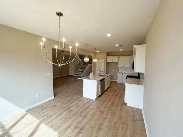 $464,900 | 350 Chesnut Rdg Drive, Oakland, TN 38060