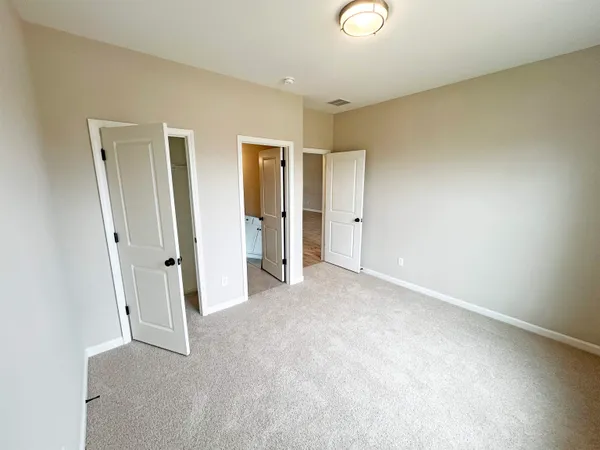 $464,900 | 350 Chesnut Rdg Drive, Oakland, TN 38060