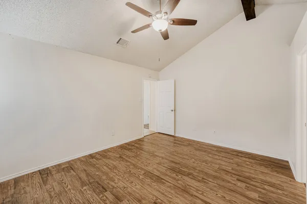 $2,350 | 11922 Meadowfire Drive, Austin, TX 78758