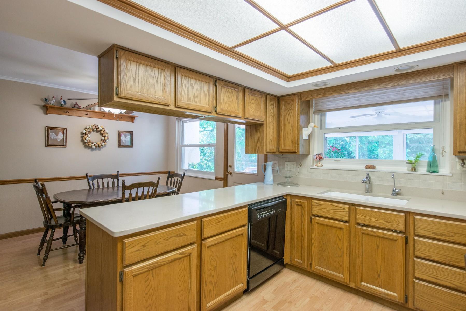 2465 Lytham Road Upper Arlington, OH 43220 - Photo 11 of 50