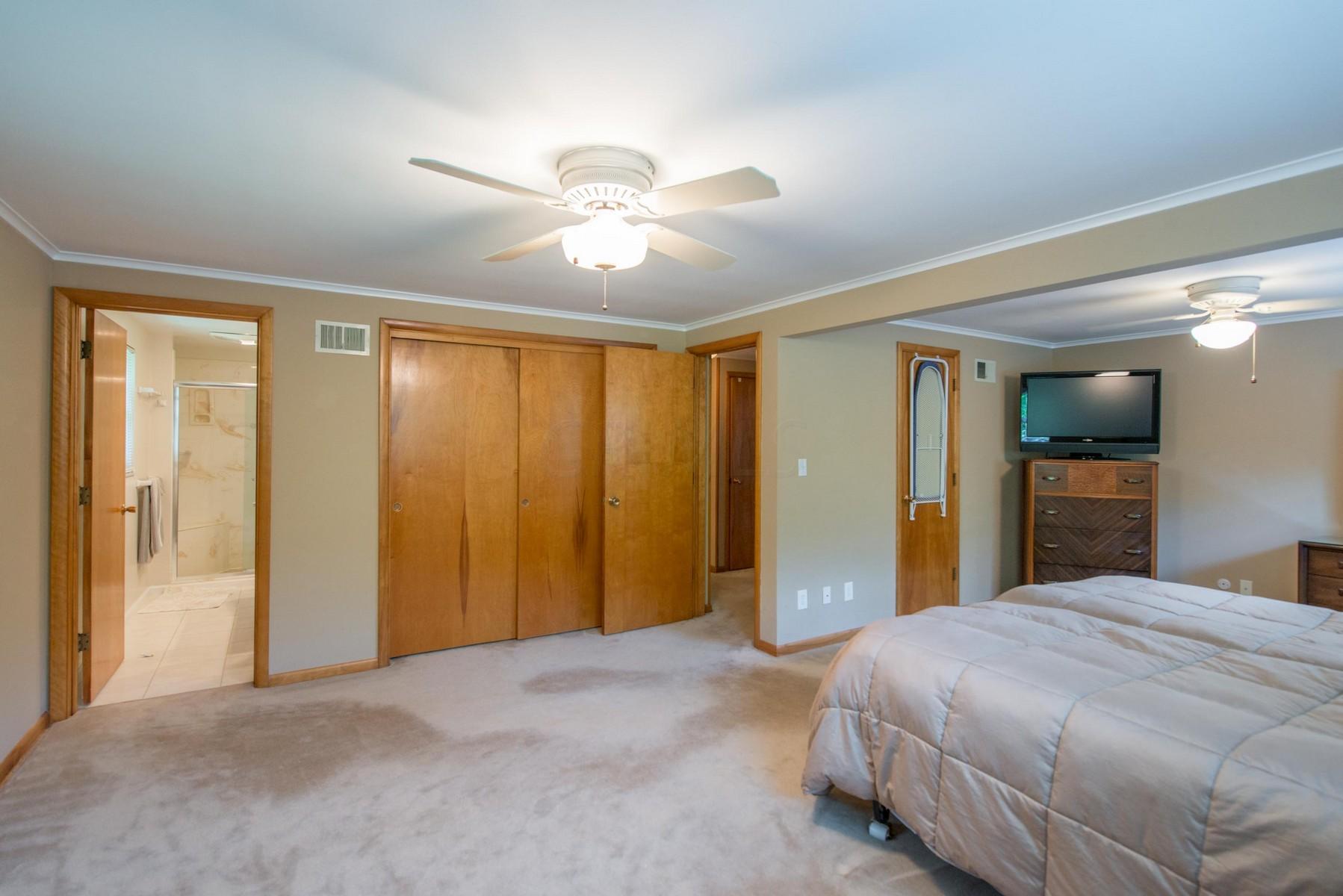2465 Lytham Road Upper Arlington, OH 43220 - Photo 15 of 50
