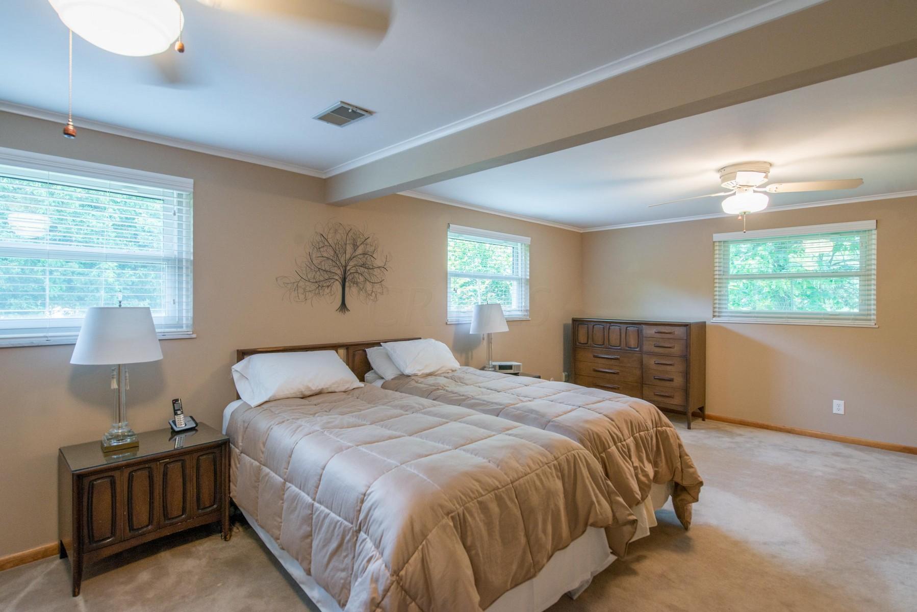 2465 Lytham Road Upper Arlington, OH 43220 - Photo 19 of 50