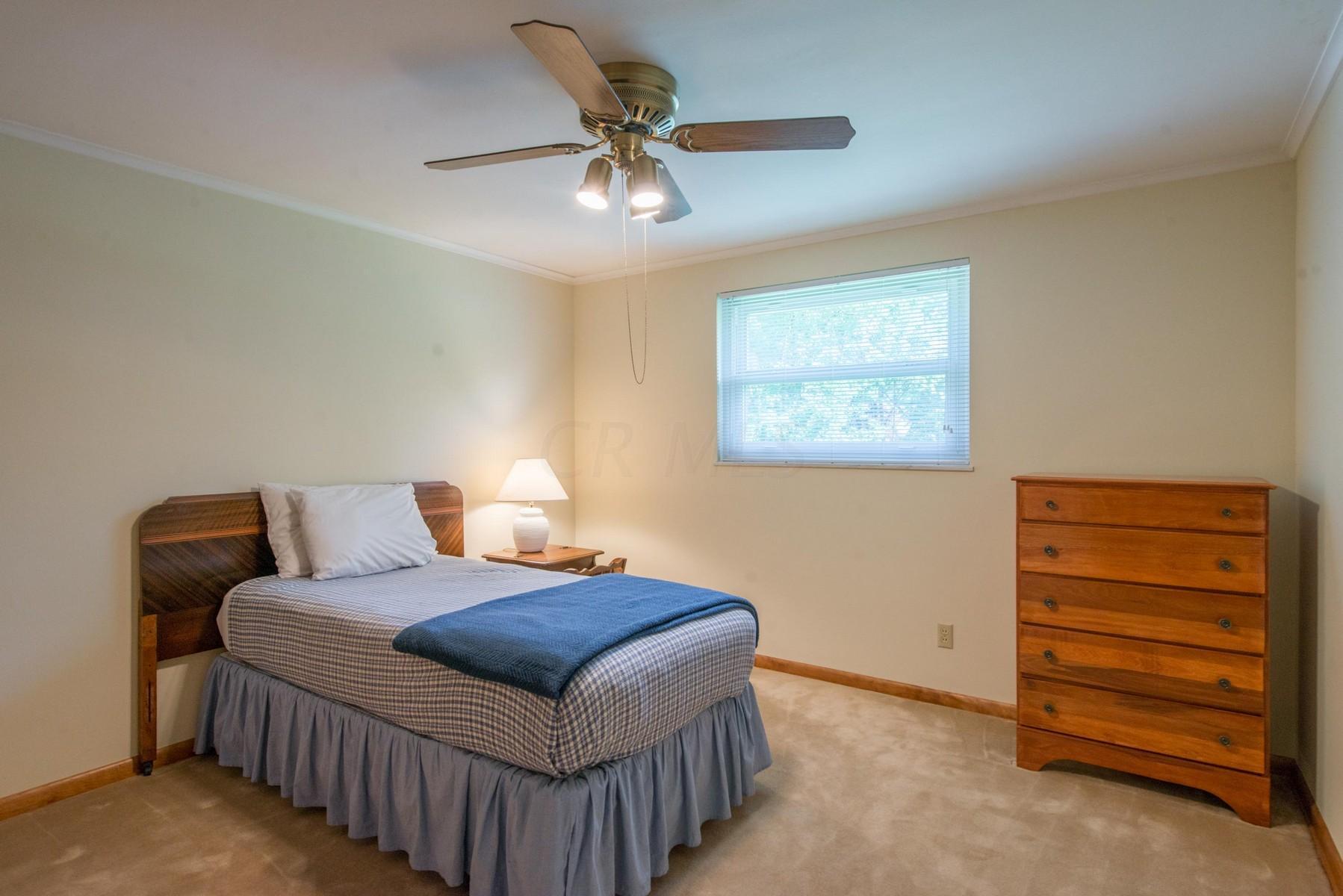 2465 Lytham Road Upper Arlington, OH 43220 - Photo 20 of 50