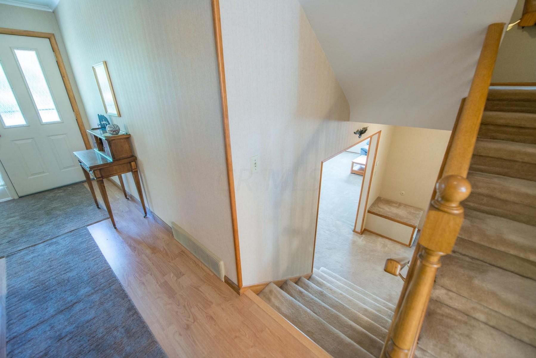 2465 Lytham Road Upper Arlington, OH 43220 - Photo 24 of 50