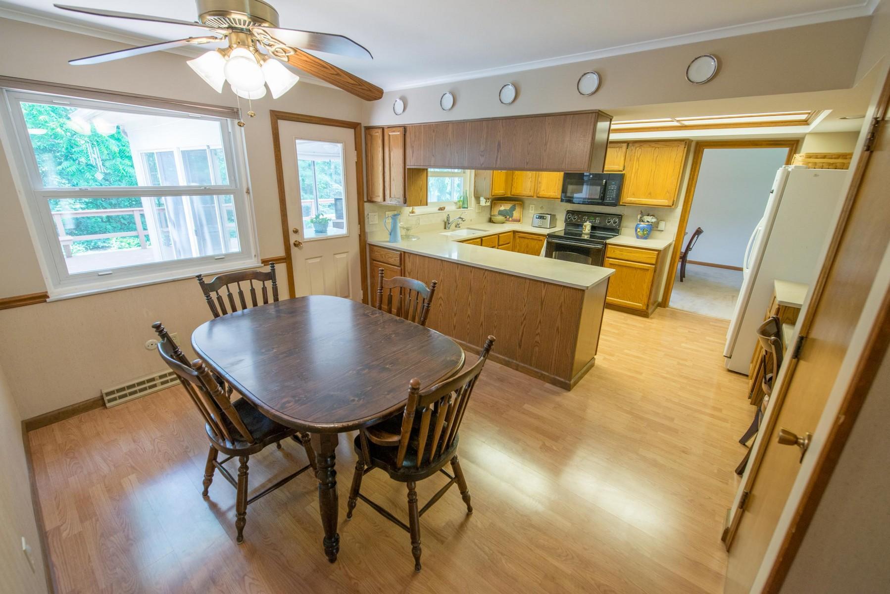 2465 Lytham Road Upper Arlington, OH 43220 - Photo 7 of 50
