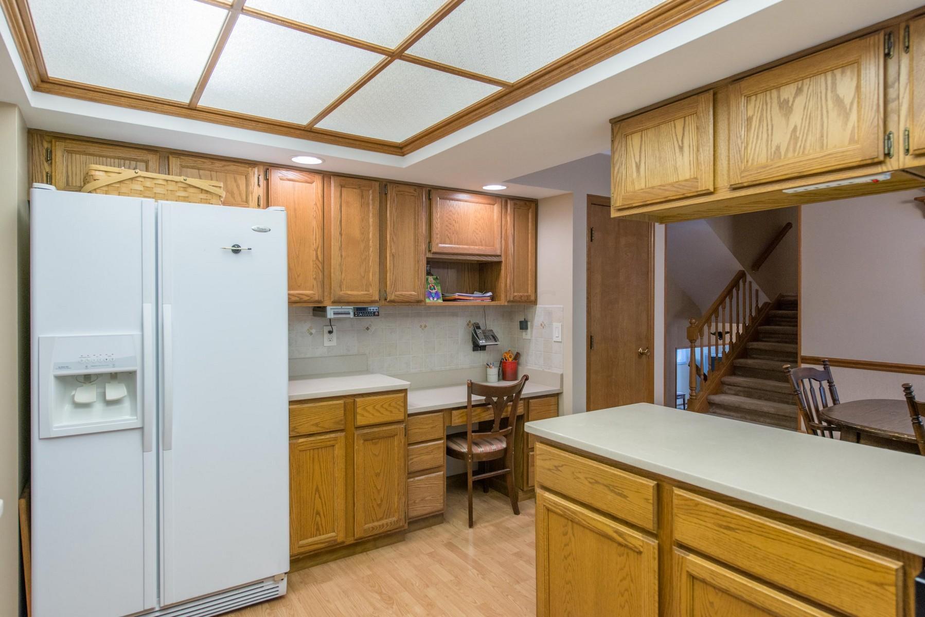 2465 Lytham Road Upper Arlington, OH 43220 - Photo 10 of 50