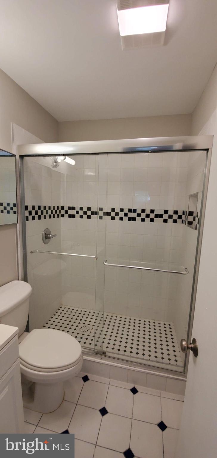 14712 Braddock Road Centreville, VA 20120 - Photo 18 of 34 Gallery Image 18