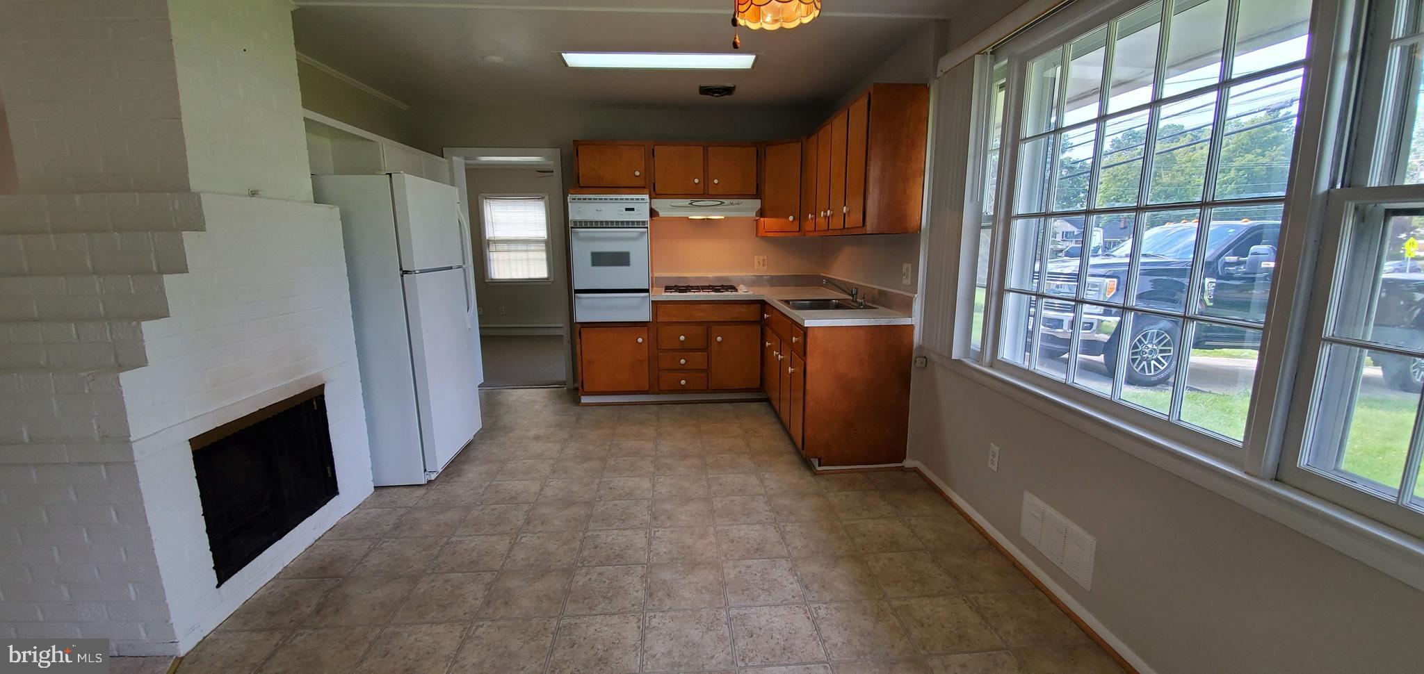 14712 Braddock Road Centreville, VA 20120 - Photo 9 of 34 Gallery Image 9