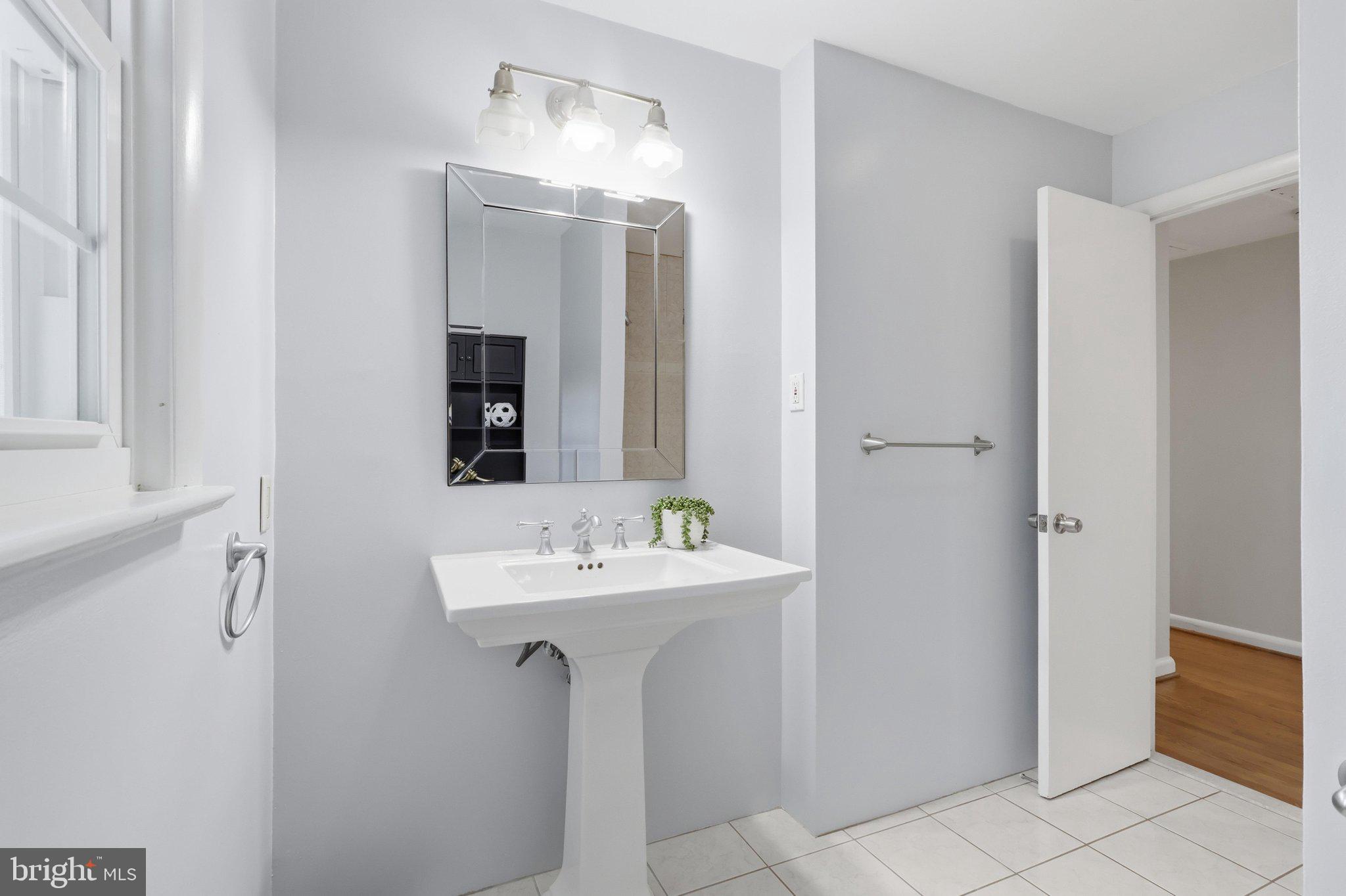 2322 Windsor Road Alexandria, VA 22307 - Photo 17 of 60 Gallery Image 17