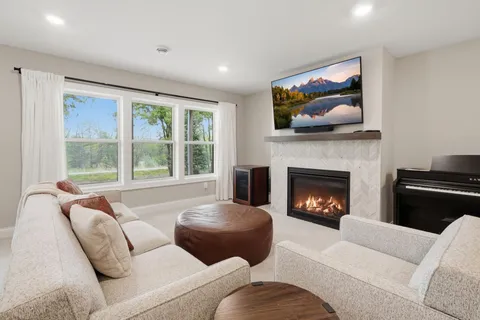 $750,000 | 16383 Glory Lane, Eden Prairie, MN 55347
